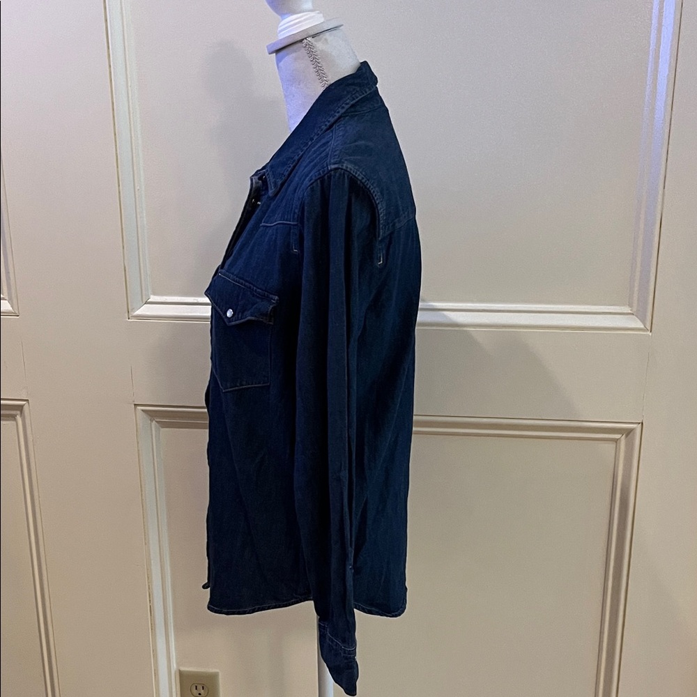 Levi's Navy Button Down Shirt - image 6